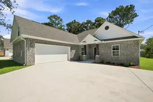 1416 N Lloyd St, Crestview, FL 32536 - Photo 2