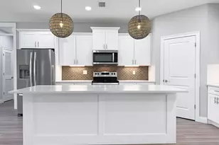 9004 E River Dr, Navarre, FL 32566 - Photo 6