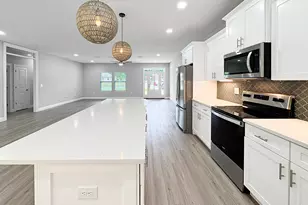 9004 E River Dr, Navarre, FL 32566 - Photo 4