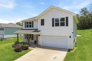 6827 Interlachen Ln, Laurel Hill, FL 32567 - Photo 4