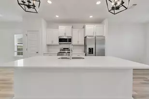161 Blooming Cv, Crestview, FL 32539 - Photo 8
