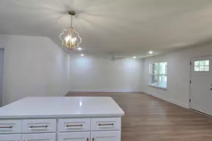 523 Brackin St, Crestview, FL 32539 - Photo 8