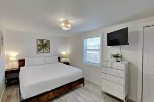 129 Malaga Pl, Panama City Beach, FL 32413 - Photo 28