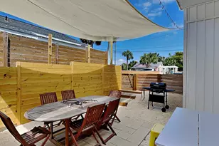 129 Malaga Pl, Panama City Beach, FL 32413 - Photo 16