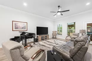 101 Hydrangea Blvd, Freeport, FL 32439 - Photo 4