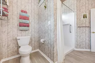 3171 Oak Shadow Ln, Pensacola, FL 32504 - Photo 16
