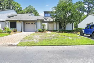149 Gleneagles Dr, Niceville, FL 32578 - Photo 1