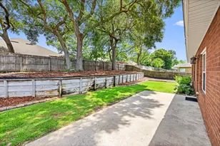 335 Grove Park Drive, Niceville, FL 32578 - Photo 22