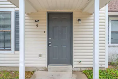 940 Central Avenue #UNIT 05, Fort Walton Beach, FL 32547 - Photo 4