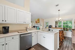 2612 Paddock Cir, Crestview, FL 32536 - Photo 26