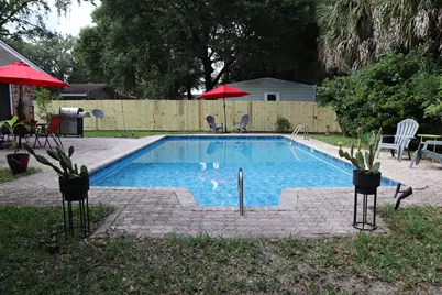 610 NE Country Club Avenue, Fort Walton Beach, FL 32547 - Photo 12