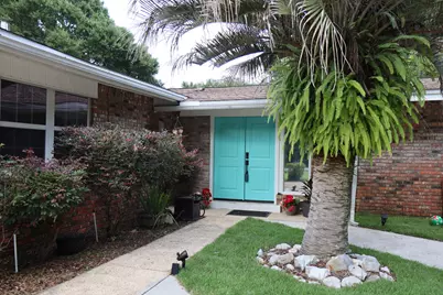 610 NE Country Club Avenue, Fort Walton Beach, FL 32547 - Photo 1
