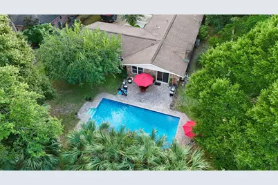 610 NE Country Club Avenue, Fort Walton Beach, FL 32547 - Photo 10