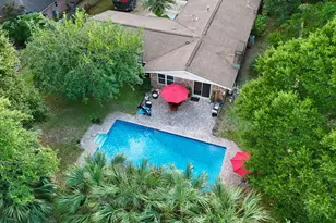 610 NE Country Club Ave, Fort Walton Beach, FL 32547 - Photo 10