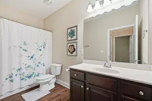 8566 Holley Hills Cir, Navarre, FL 32566 - Photo 32