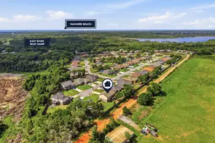 8566 Holley Hills Cir, Navarre, FL 32566 - Photo 54