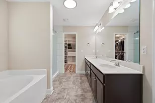 8566 Holley Hills Cir, Navarre, FL 32566 - Photo 36