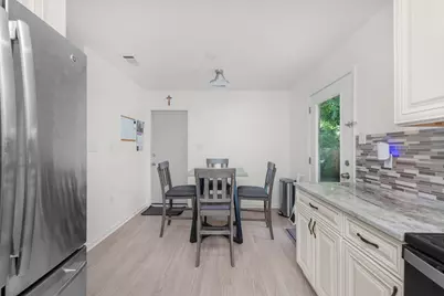 126 NW Watson Drive, Fort Walton Beach, FL 32548 - Photo 4