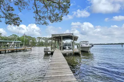 48 Marlborough Road, Shalimar, FL 32579 - Photo 2