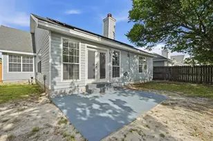 431 Sandy Ridge Cir, Mary Esther, FL 32569 - Photo 46