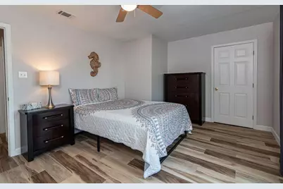 8468 Gulf Boulevard #2 & 3, Navarre, FL 32566 - Photo 16
