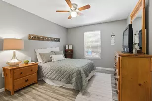 8368 Verdura St, Navarre, FL 32566 - Photo 14