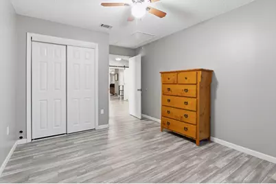 8368 Verdura Street, Navarre, FL 32566 - Photo 16