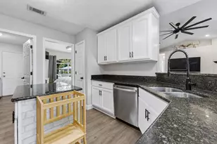3479 Willow Ln, Gulf Breeze, FL 32563 - Photo 8