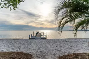 1219 Oakmont Dr, Niceville, FL 32578 - Photo 2