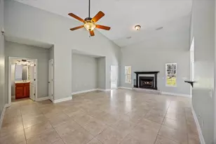 103 Par Ct, Crestview, FL 32536 - Photo 8
