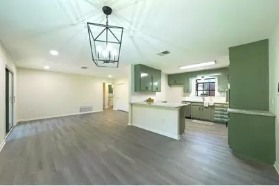 46 NW Hemlock Drive, Fort Walton Beach, FL 32548 - Photo 2