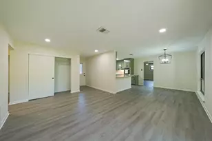 46 NW Hemlock Dr, Fort Walton Beach, FL 32548 - Photo 6