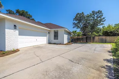 1194 Jaguar Circle, Gulf Breeze, FL 32563 - Photo 32