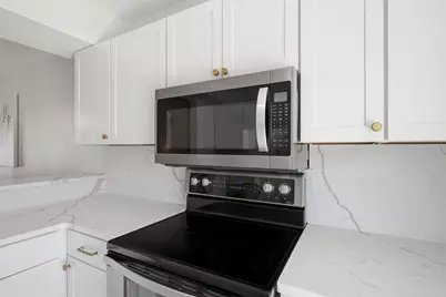 8522 Gulf Boulevard #APT 20, Navarre, FL 32566 - Photo 10