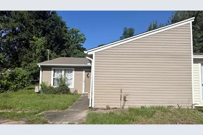 649 Carnathan Court, Fort Walton Beach, FL 32547 - Photo 2
