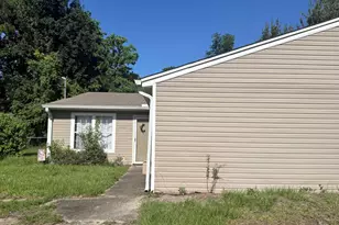 649 Carnathan Ct, Fort Walton Beach, FL 32547 - Photo 2