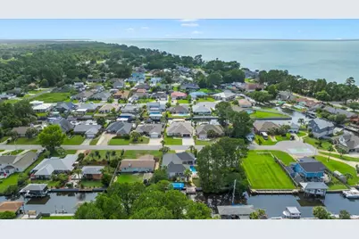 1624 Llani Lane, Gulf Breeze, FL 32563 - Photo 68