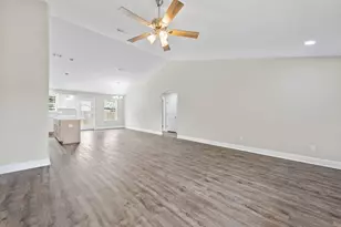 2727 Braswell St, Navarre, FL 32566 - Photo 14