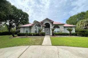 205 Wedgewood Ln, Crestview, FL 32536 - Photo 2
