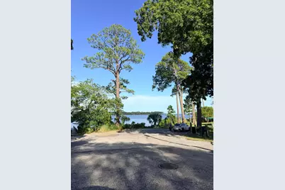 241 Grandview Avenue, Valparaiso, FL 32580 - Photo 24