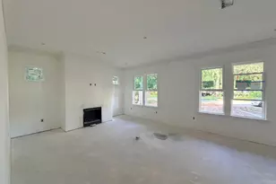 241 Grandview Ave, Valparaiso, FL 32580 - Photo 4