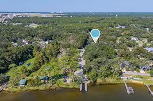 241 Grandview Ave, Valparaiso, FL 32580 - Photo 4