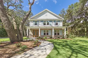 241 Grandview Ave, Valparaiso, FL 32580 - Photo 1