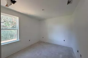 241 Grandview Ave, Valparaiso, FL 32580 - Photo 16