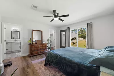 7318 Manatee Street, Navarre, FL 32566 - Photo 12