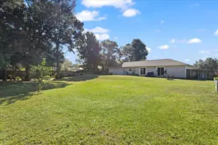 7318 Manatee St, Navarre, FL 32566 - Photo 22