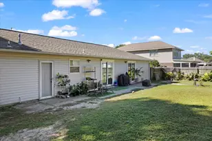 7318 Manatee St, Navarre, FL 32566 - Photo 20