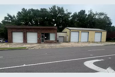 60 S John Sims Parkway, Valparaiso, FL 32580 - Photo 1