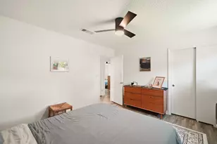 326 NW Leah Miller Dr, Fort Walton Beach, FL 32548 - Photo 24
