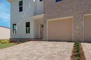 431 Adams Ave, Valparaiso, FL 32580 - Photo 2